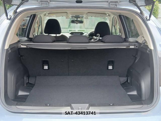 Subaru XV 2017-10 8360660-17