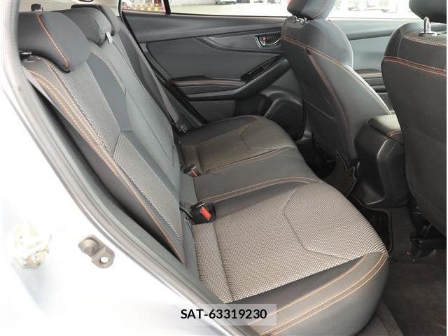 Subaru XV 2017-06 8361046-17