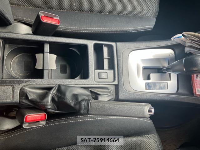 Subaru XV 2014-06 8361085-15