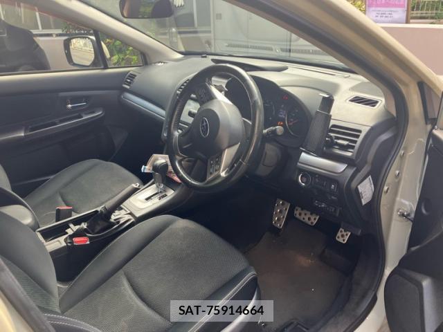 Subaru XV 2014-06 8361085-7