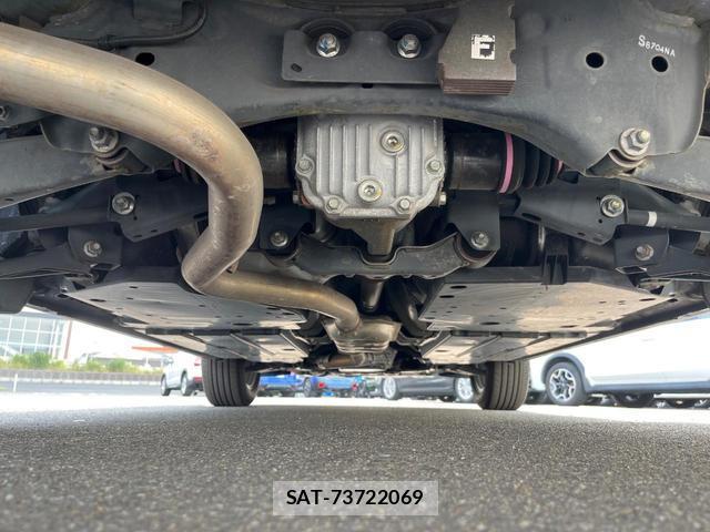 Subaru XV 2018-07 8362418-18