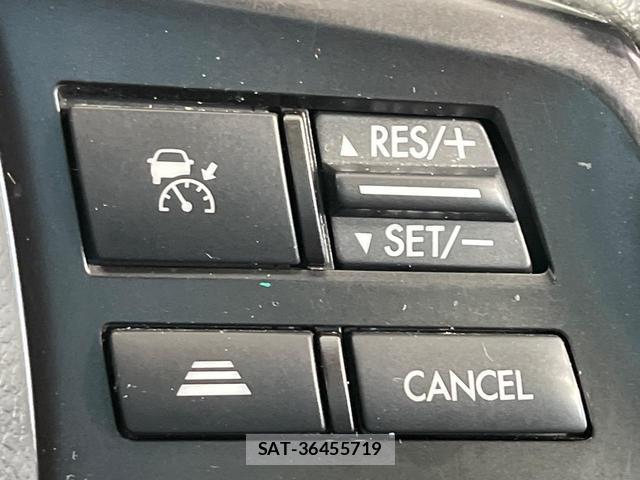 Subaru XV 2013-08 8362760-5