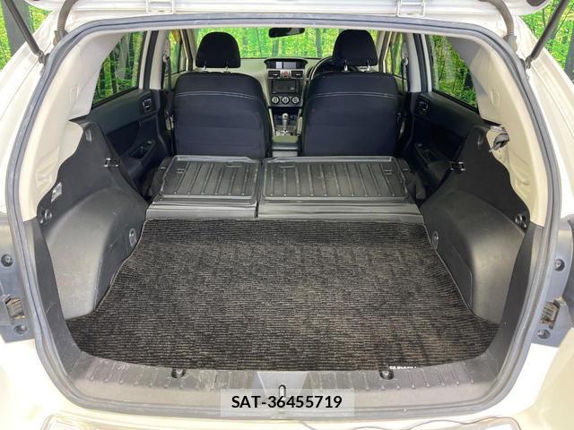 Subaru XV 2013-08 8362760-9