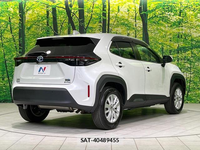 Toyota YARIS CROSS 2023-10 8360508-16