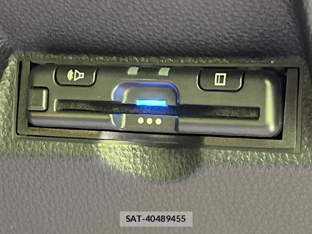 Toyota YARIS CROSS 2023-10 8360508-5