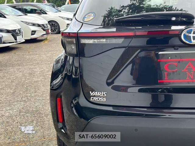 Toyota YARIS CROSS 2022-02 8360896-11