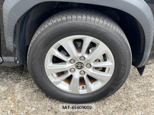 Toyota YARIS CROSS 2022-02 8360896-15