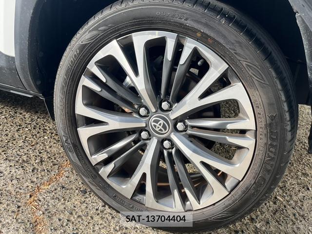 Toyota YARIS CROSS 2022-12 8360897-19