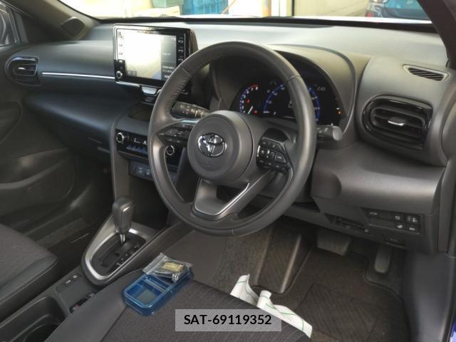 Toyota YARIS CROSS 2023-08 8361150-2