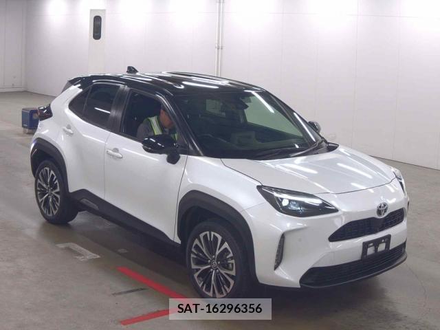 Toyota YARIS CROSS 2023-03 8361231-3