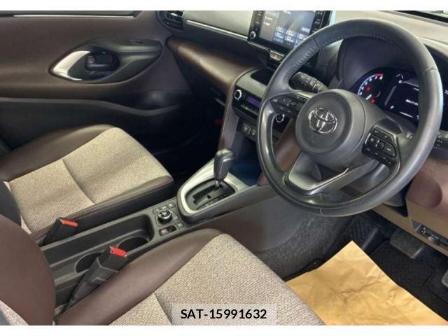 Toyota YARIS CROSS 2021-03 8361390-2
