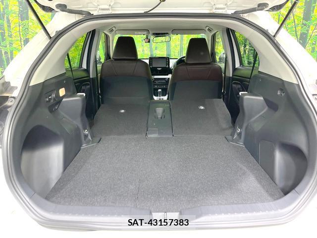 Toyota YARIS CROSS 2021-12 8361495-10