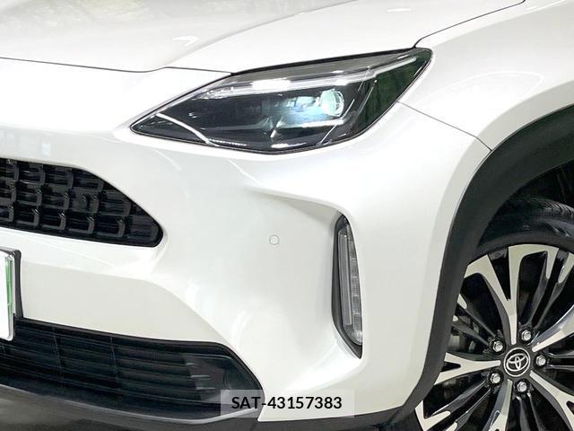 Toyota YARIS CROSS 2021-12 8361495-11