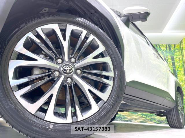 Toyota YARIS CROSS 2021-12 8361495-12