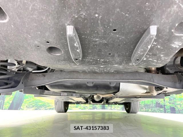 Toyota YARIS CROSS 2021-12 8361495-18