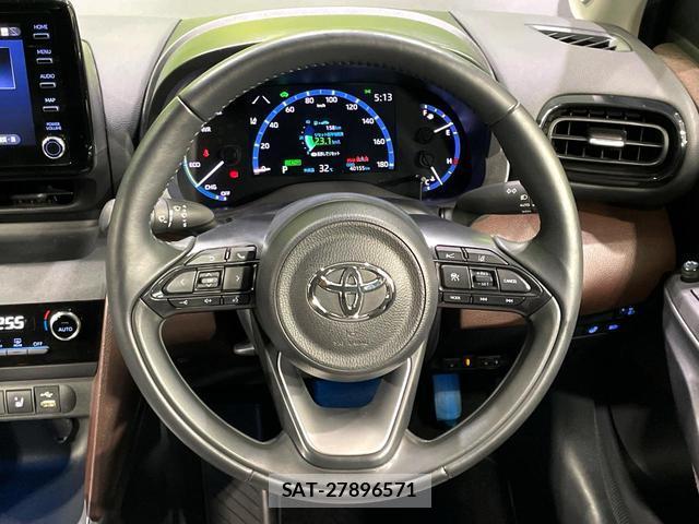 Toyota YARIS CROSS 2022-03 8361528-12