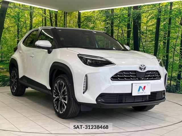 Toyota YARIS CROSS 2024-05 8361683-15
