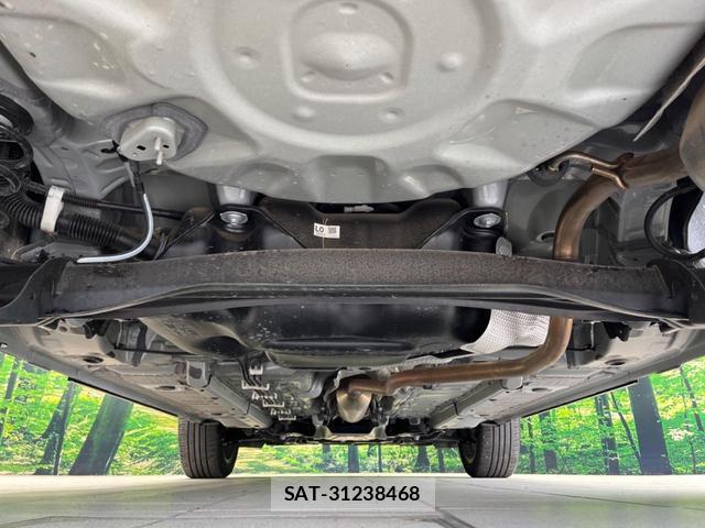 Toyota YARIS CROSS 2024-05 8361683-18