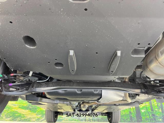 Toyota YARIS CROSS 2025-05 8361821-18