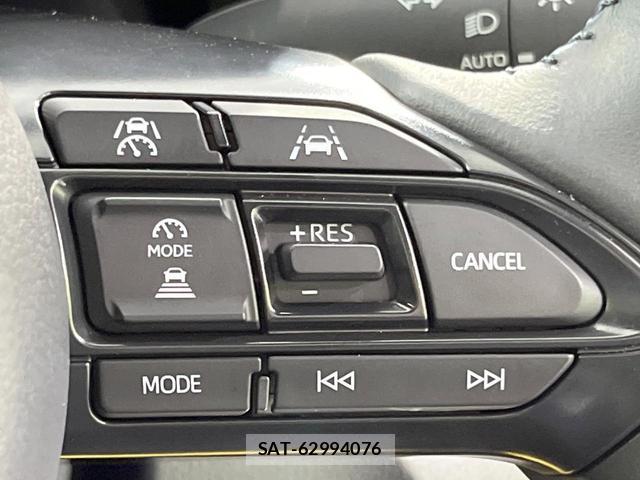 Toyota YARIS CROSS 2025-05 8361821-4