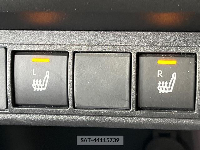 Toyota YARIS CROSS 2023-10 8362030-6