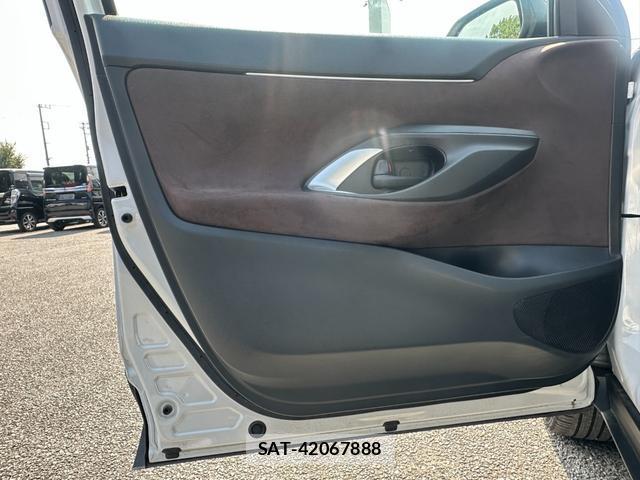 Toyota YARIS CROSS 2022-11 8362482-11