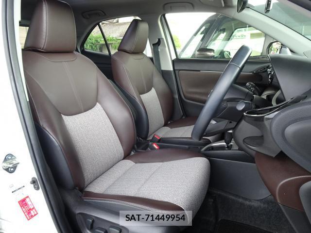 Toyota YARIS CROSS 2021-08 8362492-14