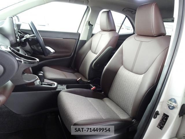 Toyota YARIS CROSS 2021-08 8362492-15