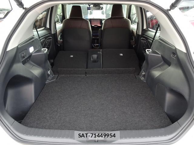 Toyota YARIS CROSS 2021-08 8362492-19