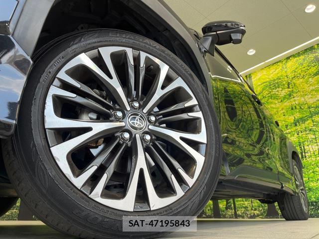 Toyota YARIS CROSS 2021-05 8362830-12