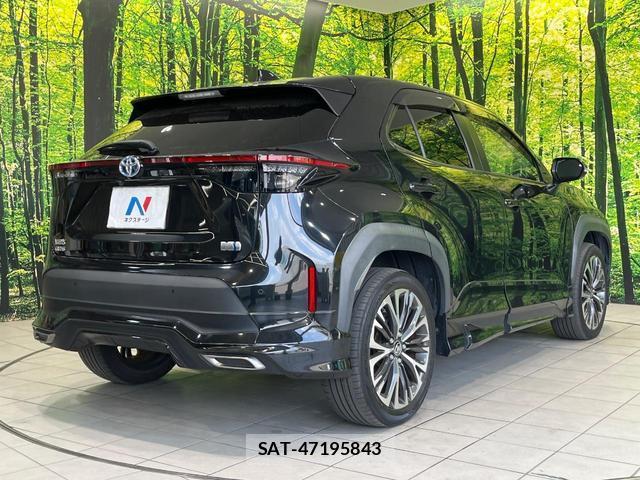 Toyota YARIS CROSS 2021-05 8362830-16