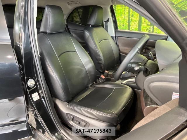 Toyota YARIS CROSS 2021-05 8362830-7