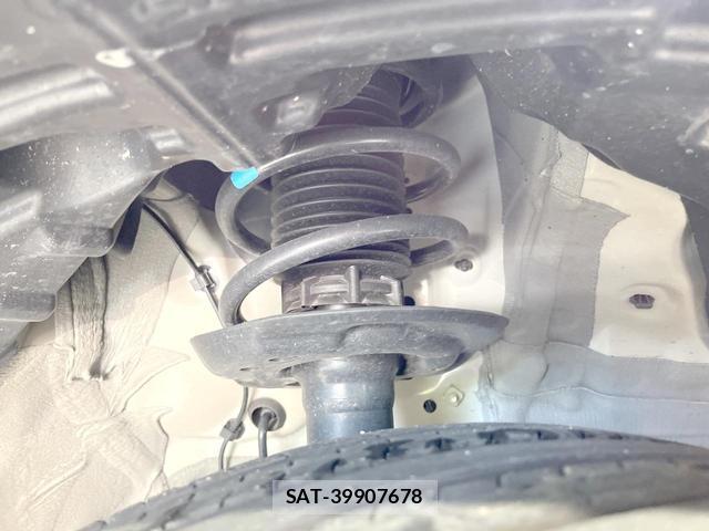 Toyota YARIS CROSS 2025-10 8362871-19
