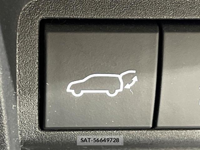 Toyota YARIS CROSS 2024-03 8362992-6