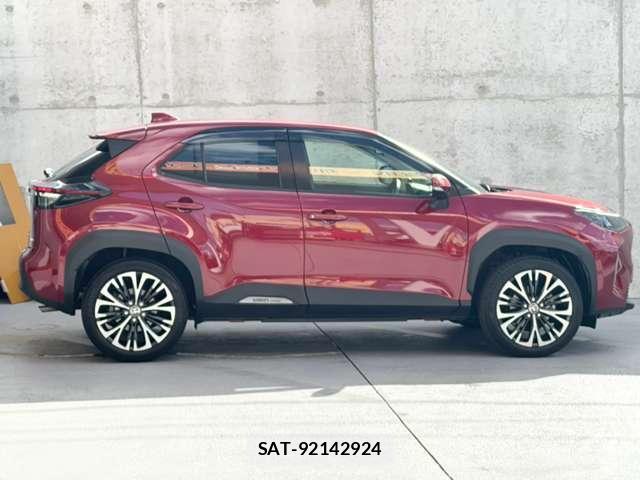 Toyota YARIS CROSS 2021-07 8363369-1