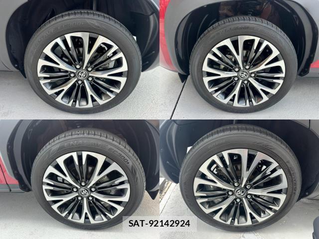 Toyota YARIS CROSS 2021-07 8363369-15