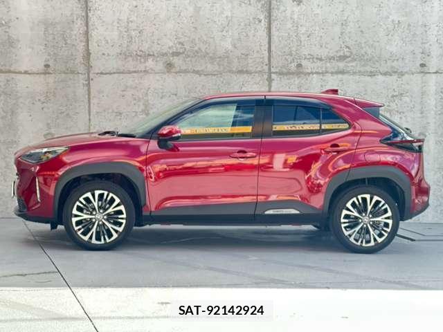 Toyota YARIS CROSS 2021-07 8363369-2
