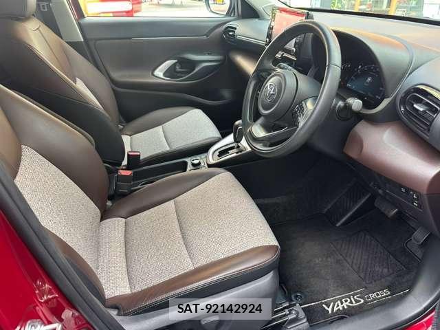 Toyota YARIS CROSS 2021-07 8363369-5