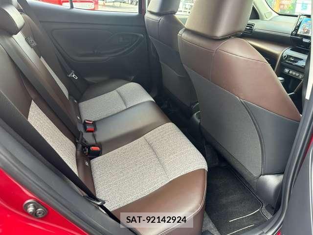 Toyota YARIS CROSS 2021-07 8363369-7