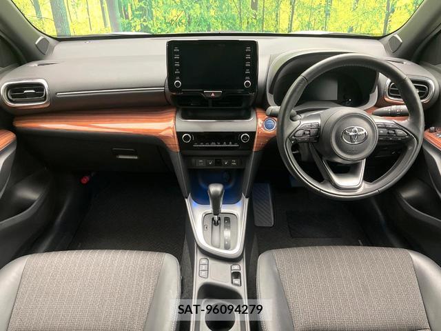 Toyota YARIS CROSS 2022-10 8363564-1
