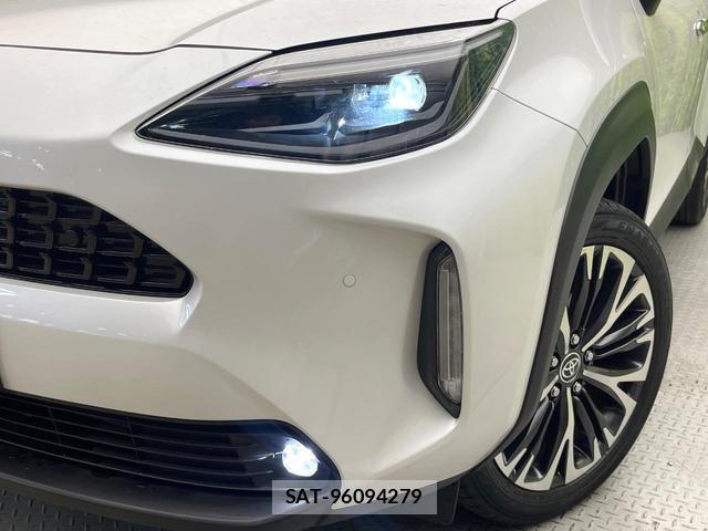 Toyota YARIS CROSS 2022-10 8363564-11