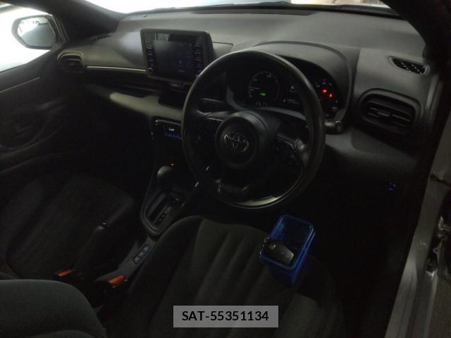 Toyota YARIS 2021-07 8360719-2