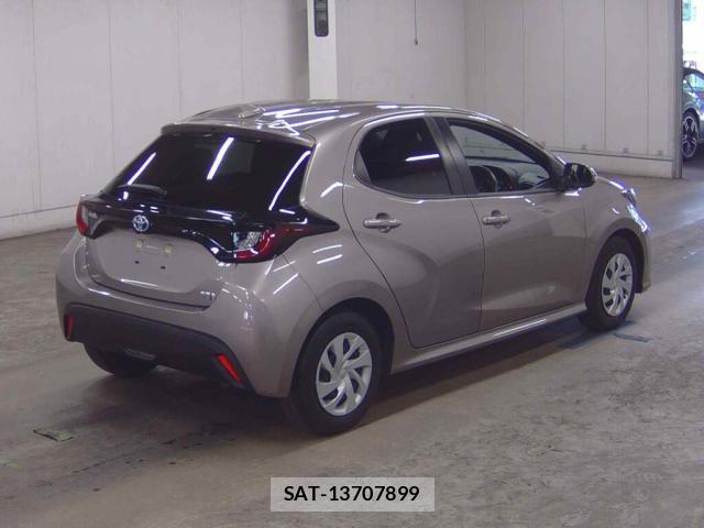 Toyota YARIS 2021-09 8360725-3