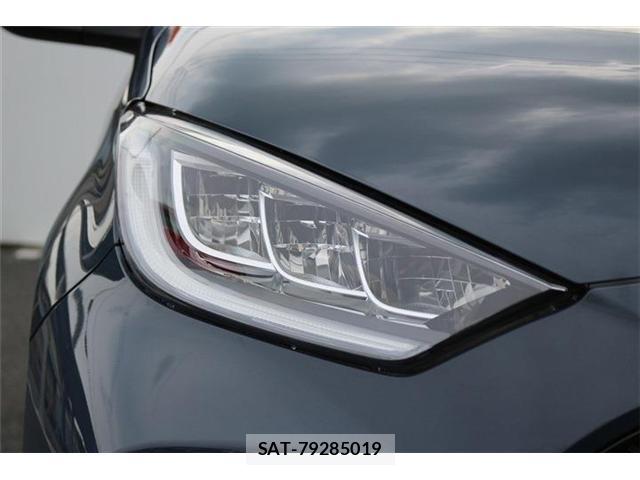 Toyota YARIS 2024-06 8360982-11