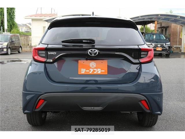 Toyota YARIS 2024-06 8360982-9