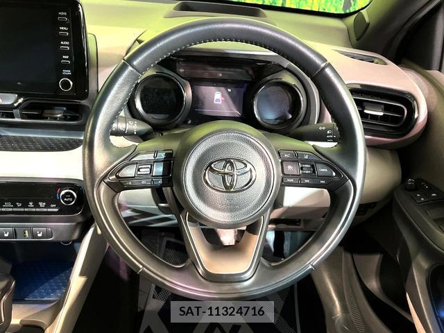 Toyota YARIS 2020-02 8361002-10