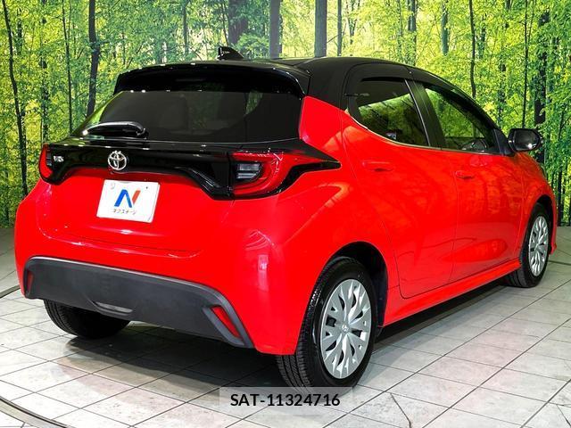 Toyota YARIS 2020-02 8361002-16