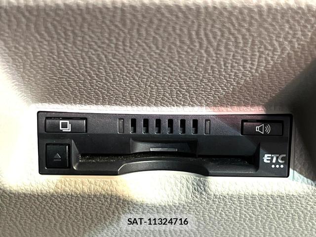 Toyota YARIS 2020-02 8361002-6