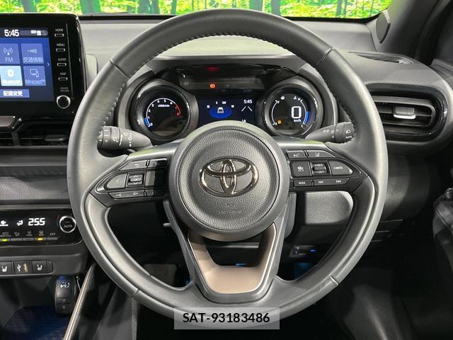 Toyota YARIS 2023-09 8361992-10