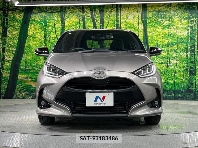 Toyota YARIS 2023-09 8361992-13